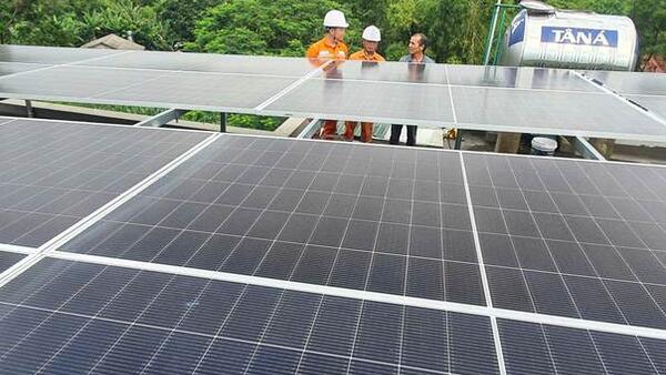 Đẩy mạnh mô hình điện mặt trời mái nhà tự sản xuất, tự tiêu thụ, động lực xanh cho phát triển năng lượng bền vững.