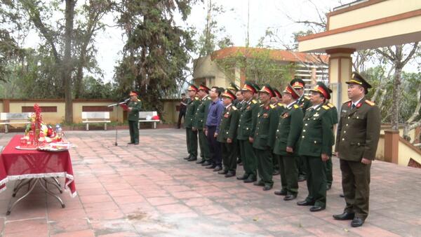 Ban Liên lạc Hội ccb Quân đoàn 14 tri ân các anh hùng liệt sỹ tại huyện Tràng Định