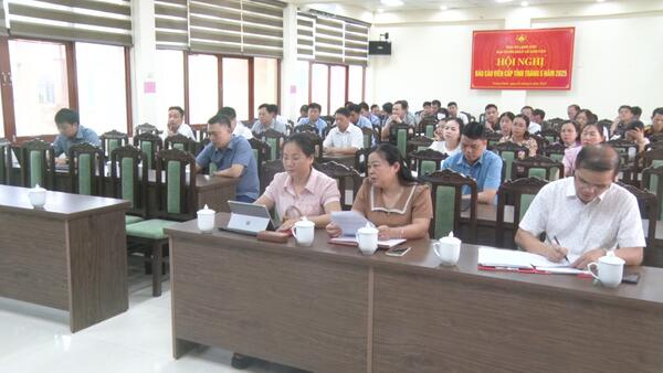 Tràng Định tham dự Hội nghị trực tuyến báo cáo viên tháng 5/2025