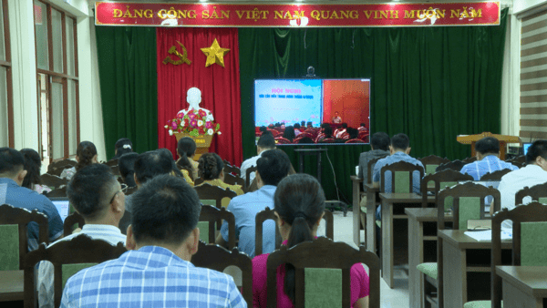 Tràng Định tham dự Hội nghị trực tuyến báo cáo viên trung ương tháng 6/2025